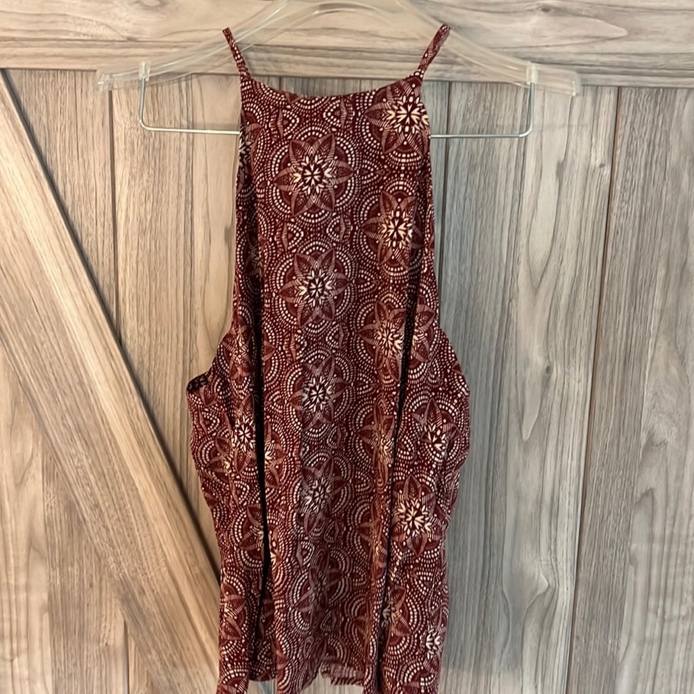 Gently used scalloped tank
